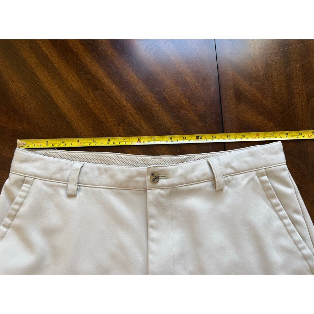 IZOD Mens PerformX Golf Shorts 34 Beige Khaki Performance Cargo Athletic - Picture 3 of 11